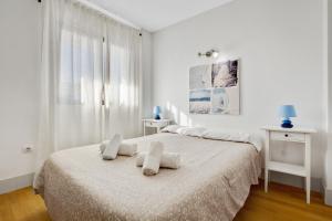 Carihuela Playa by IVI Real Estate