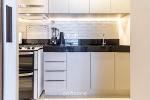 Excelente apt em MaceioAL 850m da praia ADV306