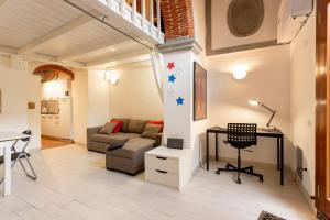 Oltrarno Loft by Halldis