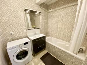 Appartements CAPTAL beau 2 pieces coeur de ville parking terrasse : photos des chambres