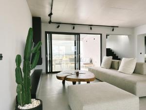OLO Luxury Penthouse by 8essentially