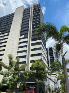 Puerto Santa Ana, Torres Bellini, 2 dormitorios, Parqueo