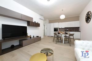 Elegance Apartment DesenzanoLoft Official Partner Homes & Villas by Marriott Bonvoy