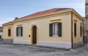 Lovely Home In Melito Di Porto Salvo