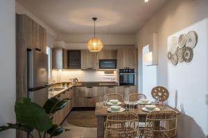 BELLA CASA LUXURY SUITES