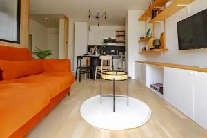 Appartements Appart - Elegant - Chic - Paris-Disneyland - RER A - Self-Check In - NETFLIX - WIFI Ultra Rapide : photos des chambres