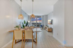 Upper Apartment - Pool - Gym - Near Beach