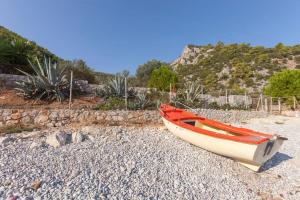 Elegance Villa: Classy Paradise w a private beach