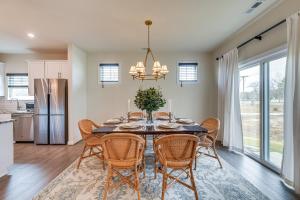 Remote Work-Friendly Meadowville Landing Getaway