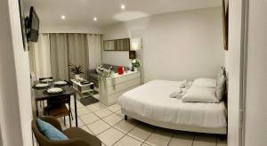 Appartements Studio Renove au calme avec Terrasse Trouville : photos des chambres