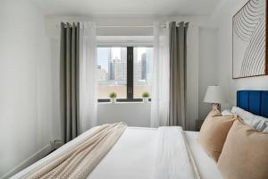 809-6A NEW 2BR Private Roof & City View