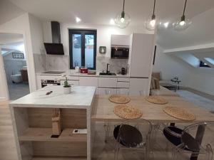 Monte Carlo Monaco Border - luxury, modern, cozy with home feelings and See View