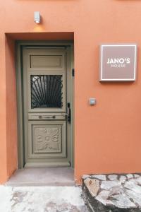 Janos House