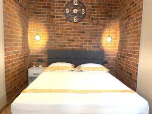 Апартаменти в центрі з двома ізольованими спальнями,вул Замарстинівська