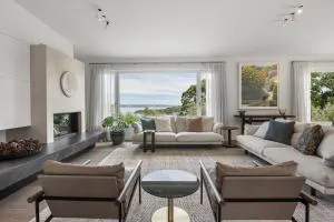 Matiatia Millhouse - Matiatia Bay