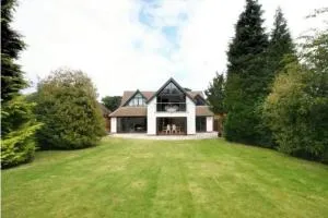 Luxury house in solihull - 索利赫尔