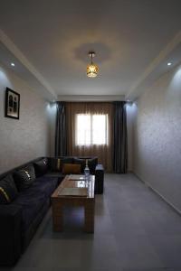 Comfy family flat 10 mins from Medina