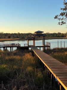 Waterfront Suite with Pool & Dock
