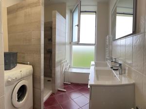 Maisons de vacances Gite Chateau-Thebaud, 4 pieces, 6 personnes - FR-1-306-796 : photos des chambres