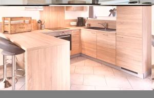 Maisons de vacances 3 Bedroom Awesome Home In Sainteny : Maison de Vacances 3 Chambres 