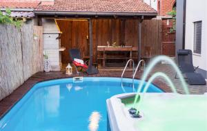 Awesome Apartment In Kastel Kambelovac