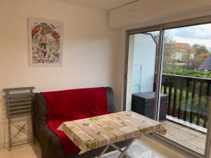 Charmant appartement 2 pièces avec balcon près de la plage - FR-1-712-74