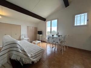 Sainte-Maxime : Appartement lumineux 2 pièces avec parking dans résidence calme - FR-1-226-536