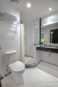 Phòng Hai Giường Đơn Loại Sang (Deluxe Twin Room)