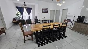 Faliza Adelia Residence - Kampong Batu Lima Bangi