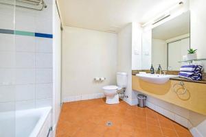 Breezy Harbourfront Resort Escape with Tropical Pool