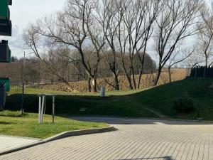 Kotlina Kłodzka - Apartament na wyłączność na Letniej , 63 m , 2 sypialnie , salon z aneksem kuchennym , balkon , podziemny garaż FREE