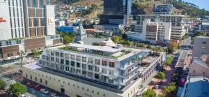 Comfortable studio with city views