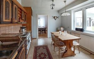 Amazing Home In Strömsnäsbruk With Wifi