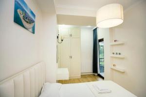 New flat, central and modern in the heart of Vake.