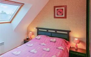 3 Bedroom Cozy Home In Lamballe-Armor