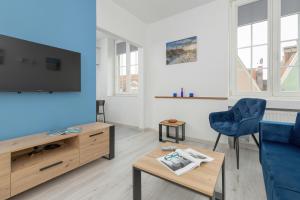 Apartment in Gdańsk Center with a Desk for Remote Work by Renters