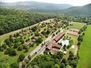 Petneházy Aparthotel - 塔塔班亚