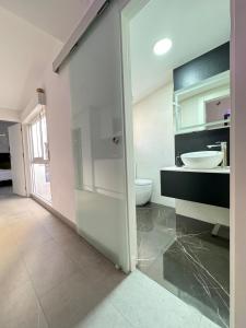 NUEVO Casco Antiguo, playa y castillo