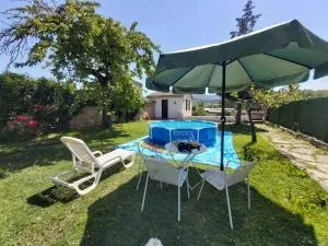 CASITA ENFRENTE DEL CASTILLO DE MEDINA - Villanueva la Lastra