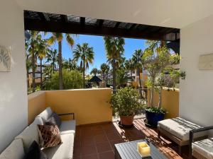 Bahía de Marbella Beachfront 2 bedroom apartment