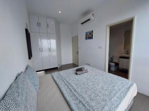 IHomes33 EST Bangsar KL Sentral LRT 4-7 Pax, IH11
