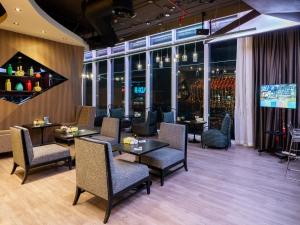 VELA Dhi GLOW Pratunam