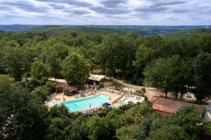 Tentes de luxe Glamping Les Eyzies : photos des chambres
