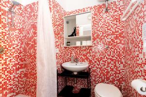 Single Bed in Mixed Dormitory Room room in Ostello Le Sirene