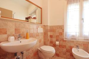 Comodo appartamento a Lizzano con Vista