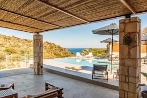 Canyon 2 villa with private pool