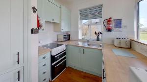 F06 Home View F6, Riviere Towans