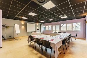 Hotels The Originals City, Hotel Eclipse, Lyon Est (Inter-Hotel) : photos des chambres