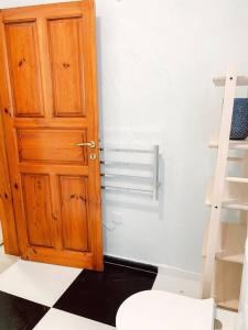 City Penthouse with roof terrace and sea views