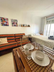 Couples Nest in Malaga!